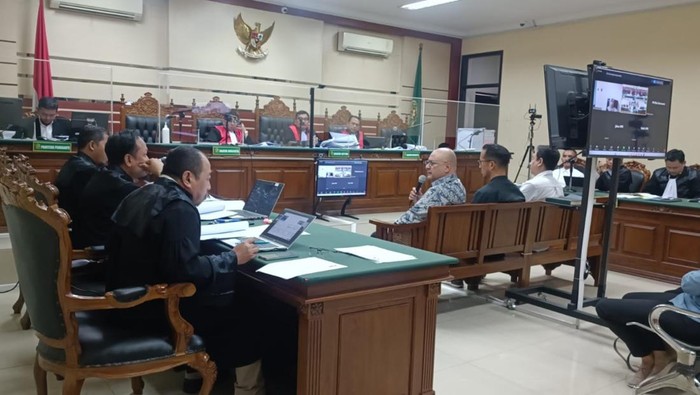 Irwan Mussry, saat jadi saksi kasus pencucian uang dan gratifikasi eks Kepala Bea Cukai Eko Darmanto di PN Tipikor Surabaya