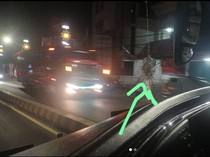 Duh! Kaca Depan Bus Pariwisata PO Pesona Retak Dilempar Batu saat Mau ke Bali