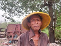 Kisah Pemulung TPA Heleut, Alih Profesi demi Kubur Kenangan Istri