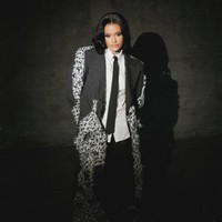 Dalam video tersebut, Kehlani mengenakan busana terinspirasi keffiyeh, scarf yang umum dikenakan masyarakat Timur Tengah, dan kini menjadi simbol perlawanan dan solidaritas Palestina terhadap kekejaman Israel. Foto: Instagram/@kehlani @_miazaki_