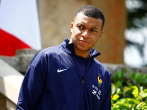 Mbappe Samai Ronaldo di Real Madrid
