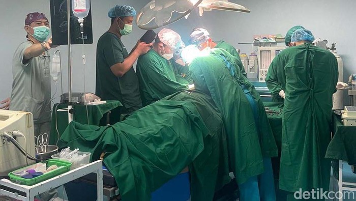 Lembaga Kedokteran TNI Angkatan Laut (Ladokgi TNI AL) RE Martadinata berhasil melaksanakan operasi bedah rahang/ortognatic surgery untuk pertama kalinya.