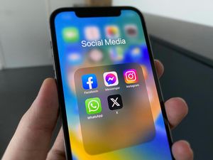 Peneliti Monash University Ungkap Pola Video Lama Demo Diviralkan Lagi
