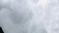 Para pengguna radio amatir ini biasanya memiliki satu unit radio serta antena HF yang dipasang di atap-atap rumahnya.Foto: (Dok Fayyas Ahmadullah)
