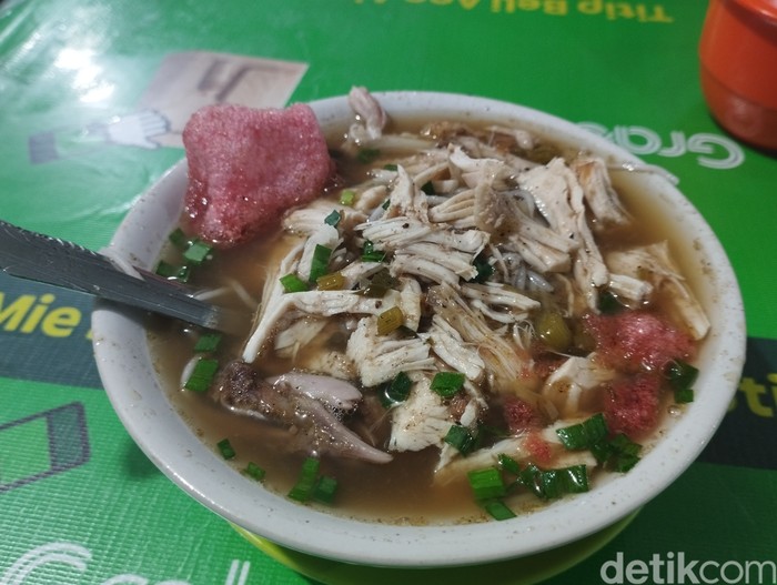 Mie Sop Bu Tuti. (Foto: Kartika Sari/detikSumut).