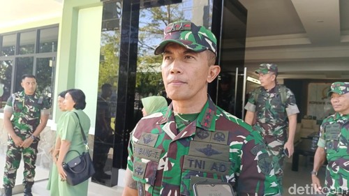 Pangdam IX/Udayana Mayjen Bambang Trisnohadi saat kunjungan kerja di NTT, Selasa (4/6/2024). (Yufengki Bria/detikBali)