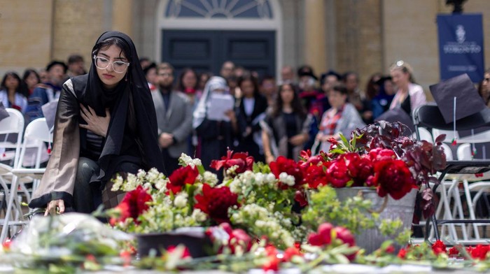 View of empty chairs as pro-Palestinian protesters and their supporters hold a graduation ceremony in honour of those in Gaza near the encampment at the University of Toronto on their first day of convocation in Toronto, Ontario, Canada, June 3, 2024. REUTERS/Carlos Osorio