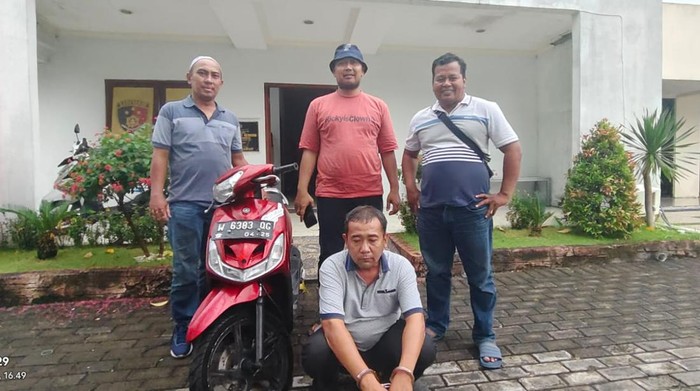Pencuri motor di Gresik