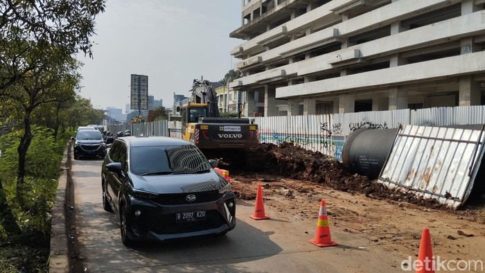 Warga Bekasi Keluhkan Gangguan Proyek SPAM Kalimalang: Akses Jalan Terhambat