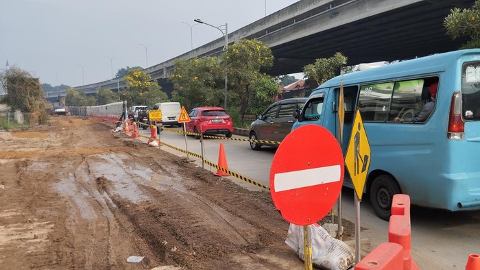 Pemasangan Pipa SPAM di Kalimalang, Bekasi Sebabkan Kemacetan Akut