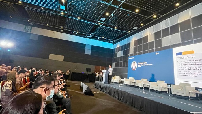 Menparekraf Sandiaga Uno ketika menghadiri World Cities Summit (WCS) 2024 di Singapura pada Selasa (4/6/2024).