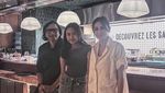 Seru Banget! Masayu Anastasya Kulineran Bareng Keluarga di Inggris