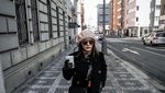 Seru Banget! Masayu Anastasya Kulineran Bareng Keluarga di Inggris