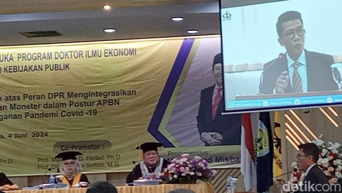 Sidang promosi doktor Mukhamad Misbakhun