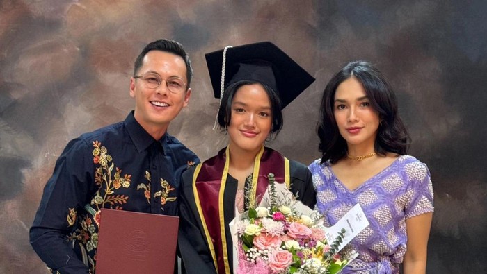 Syafa Azzahra anak Andhika Pratama dan Ussy Sulistiawaty