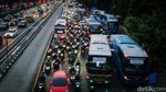 TransJabodetabek Ngetem, Lalin Gatsu Arah Kuningan Tersendat
