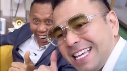 Senyum Tukul Arwana Disemangati Raffi Ahmad