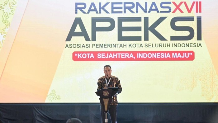 Wali Kota Surabaya Eri Cahyadi