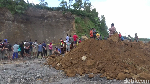 Pencarian 3 Penambang  Tertimbun Longsor di Lumajang