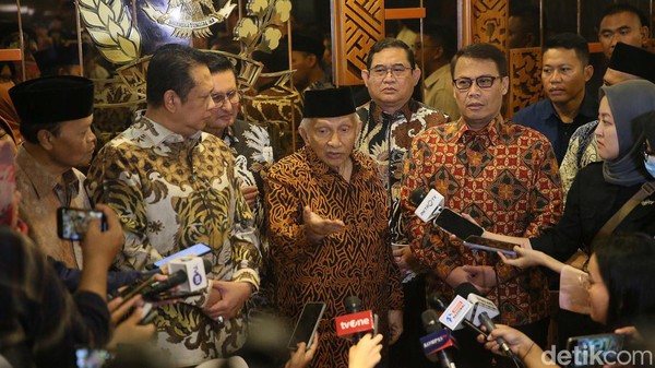Amien Rais Temui Pimpinan MPR RI