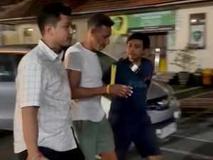Bule Inggris Naik Motor Ugal-ugalan lalu Aniaya Warga Gianyar