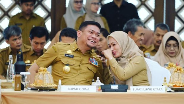 Bupati Gowa Adnan Purichta Ichsan dan Bupati Luwu Utara Indah Putri Indriani.
