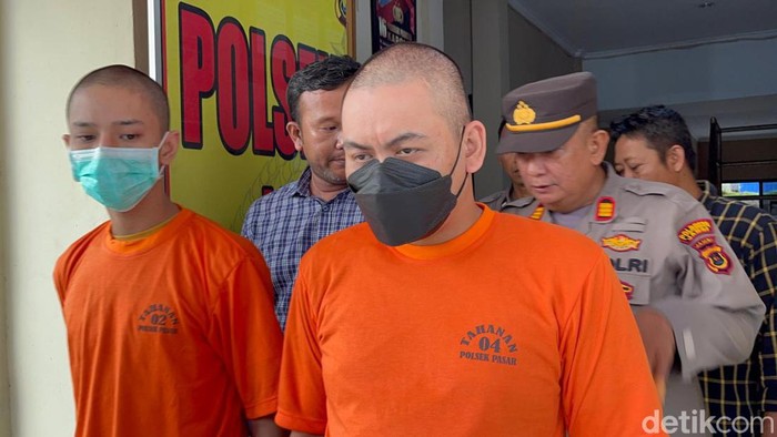 Dua pengeroyok pelanggan wanita malam di Jambi, diamankan polisi