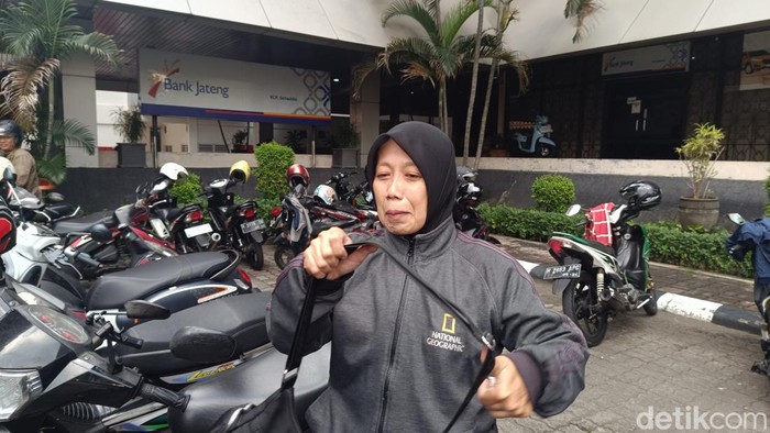 Dyah T usai melaksanakan pelantikan sebagai PPPK di Pemprov Jateng, Rabu (5/6/2024).