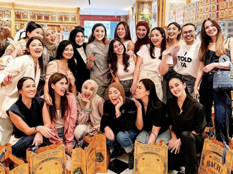 Heboh Geng Cendol ke Bacha Coffee, Olla Ramlan Jadi Barista Dadakan!