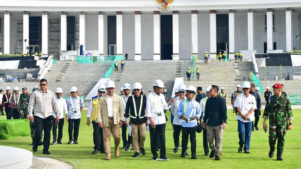 Jokowi cek Istana Negara di IKN.