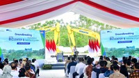 Sang Kepala Negara mengapresiasi para pengusaha yang sudah menggunakan dana tanggung jawab sosial (CSR) dalam jumlah yang tidak sedikit untuk pembangunan fasilitas di IKN.