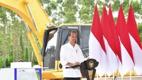 Maruarar Sirait yang akrab disapa Ara itu menyampaikan respons kabar mundurnya dua pimpinan Otorita. Bahkan, ia mengatakan dirinya kini tengah berada di IKN Nusantara. Ara, Aguan, dan para investor dari Konsorsium Nusantara bersama-sama menghadiri groundbreaking sejumlah proyek di ibu kota baru tersebut.