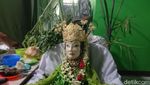 Potret Sakralnya Kirab Pengantin Padi di Indramayu