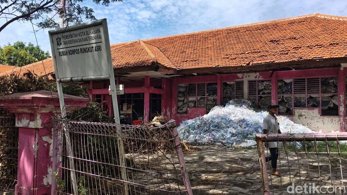 Menilik TPS 3R di Surabaya Menilik TPS 3R di Surabaya