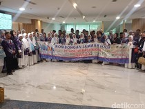 92 Jemaah Haji Aida Tourindo Wisata Berangkat ke Tanah Suci