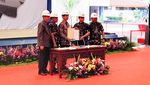 Momen Upacara Pemotongan Baja Pertama Kapal Fregat Buatan Lokal