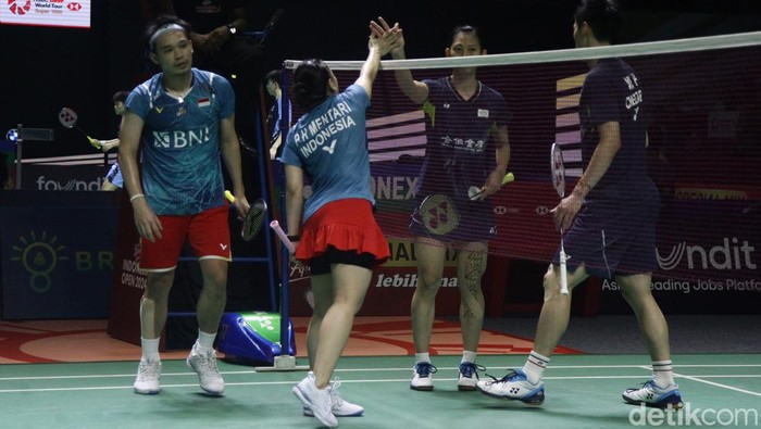 Pasangan Taiwan Singkirkan Rinov/Pita Pasangan Taiwan Singkirkan Rinov/Pita