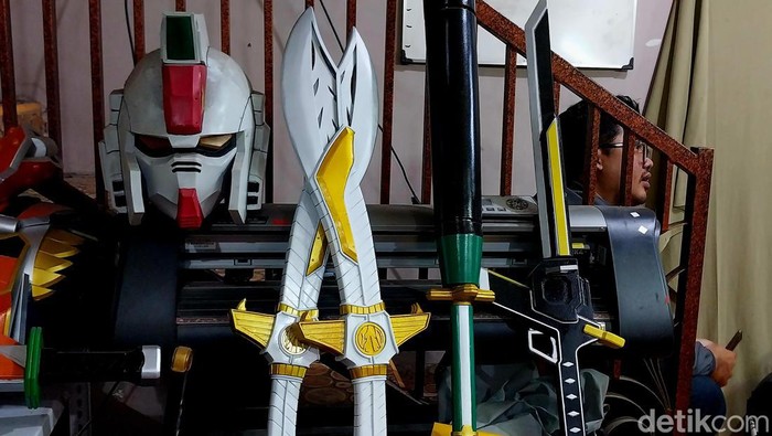 Pembuatan Kostum Cosplay di Malang Pembuatan Kostum Cosplay di Malang