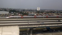 Menteri Koordinator Bidang Kemaritiman dan Investasi Luhut Binsar Pandjaitan mengatakan segera membentuk tim untuk proyek kereta cepat Jakarta-Surabaya.