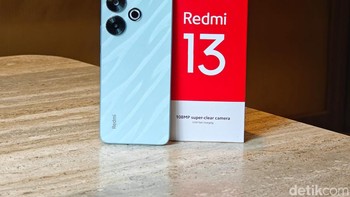 Dapur pacu HP ini menggunakan chipset MediaTek Helio G91 Ultra dipadukan dengan RAM 8 GB yang dapat ditambah 8 GB dari RAM virtual. Redmi 13 menawarkan memori internal hingga 256 GB Foto: Adi Fida Rahman/detikINET