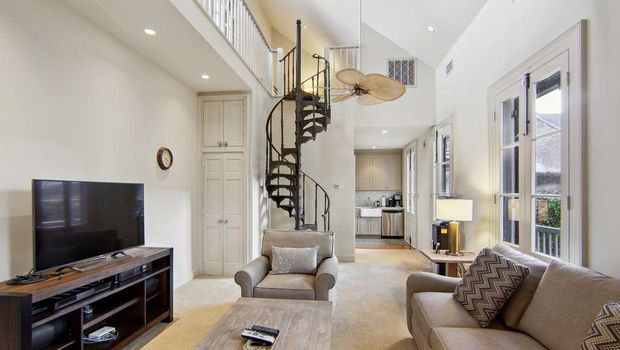 Rumah bekas Angelina Jolie dan Brad Pitt