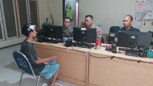 Sopir angkot tabrak 7 kendaraan di Bogor saat diperiksa polisi (dok. Polisi)