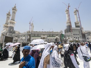 Panas Ekstrem, Arab Saudi Imbau Khotbah dan Salat Jumat Selama Haji Dipersingkat