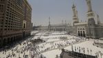 Suasana Masjidil Haram Mulai Dipadati Jemaah Haji