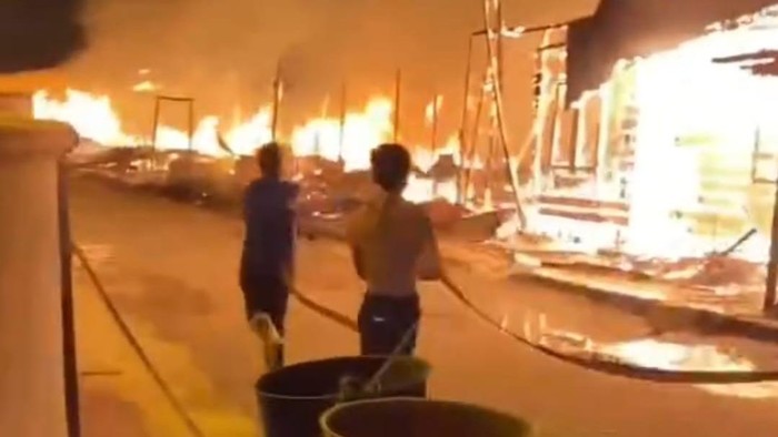 Tangkapan layar video kebakaran di Kampung Tarekat Langkat. (Foto: dok Instagram @edy_rahmayadi)