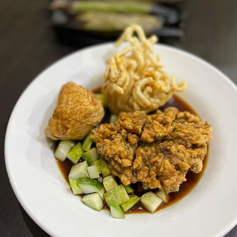 Tempat makan pempek legendaris di Jakarta