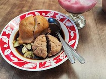 Pempek di Jakarta yang Populer Enaknya Puluhan Tahun Ada di Sini!