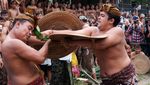 Perang Pandan, Tradisi Penghormatan kepada Dewa Indra di Bali