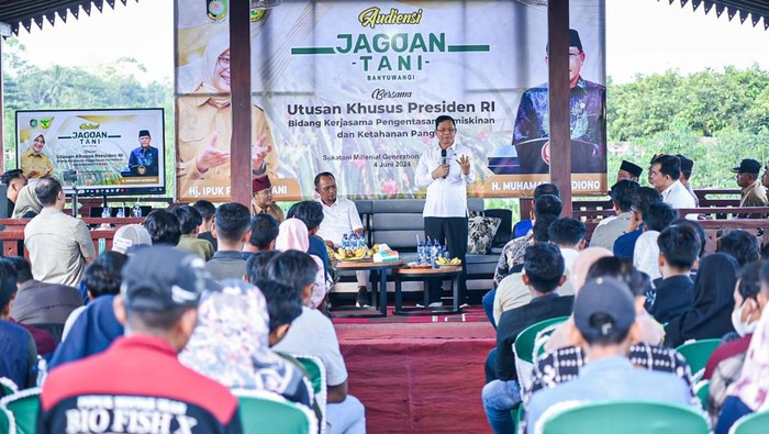 Utusan Khusus Presiden Republik Indonesia Bidang Kerja Sama Pengentasan Kemiskinan dan Ketahanan Pangan, Muhamad Mardiono melakukan kunjungan kerja di Kabupaten Banyuwangi, Jawa Timur, Rabu (5/6/2024).