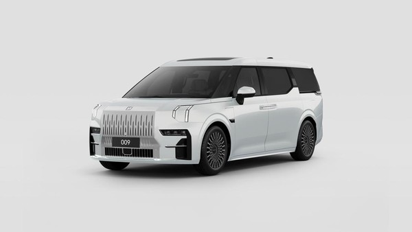 Lihat Lebih Dekat MPV Premium China Zeekr 009 yang Bakal Tantang Alphard di Indonesia